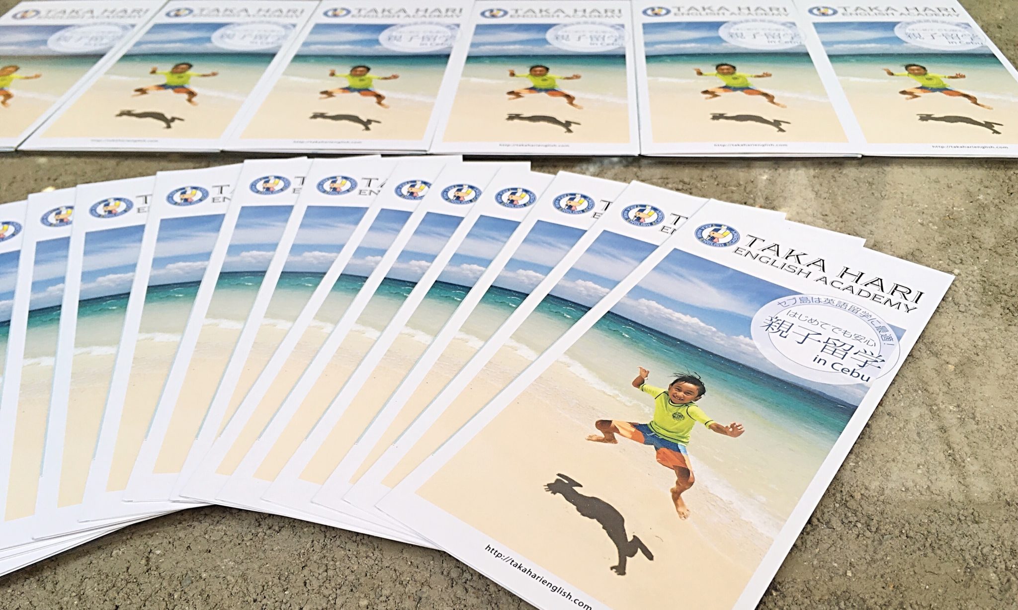 Cebu Parent-and-child study abroad Takahari English Academy brochure completion! 